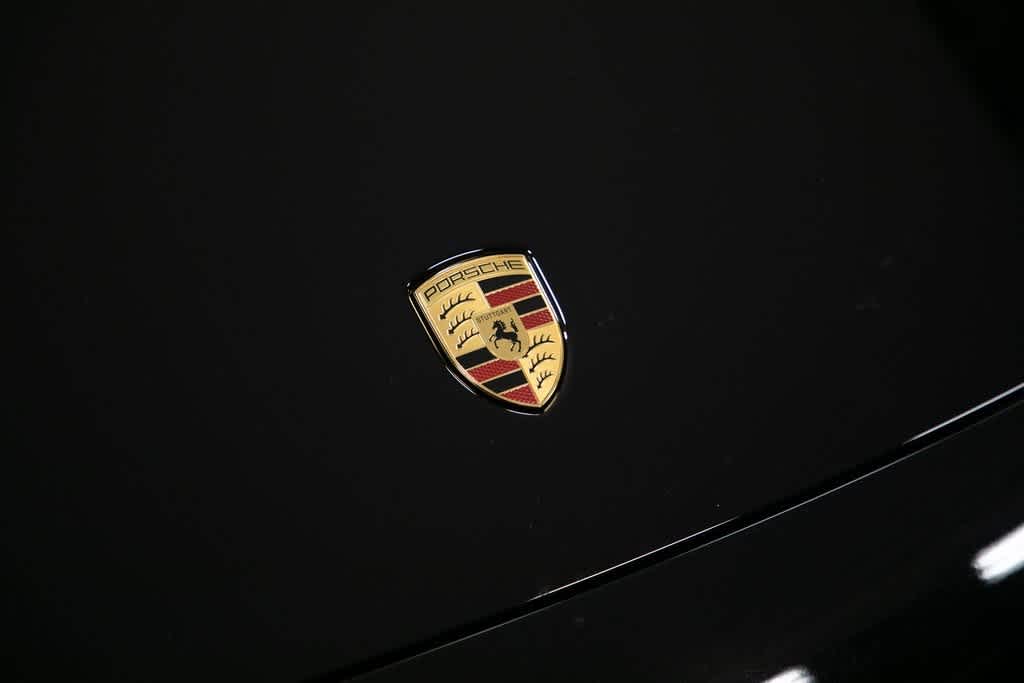 Thumbnail: 2025 Porsche 911 - 31
