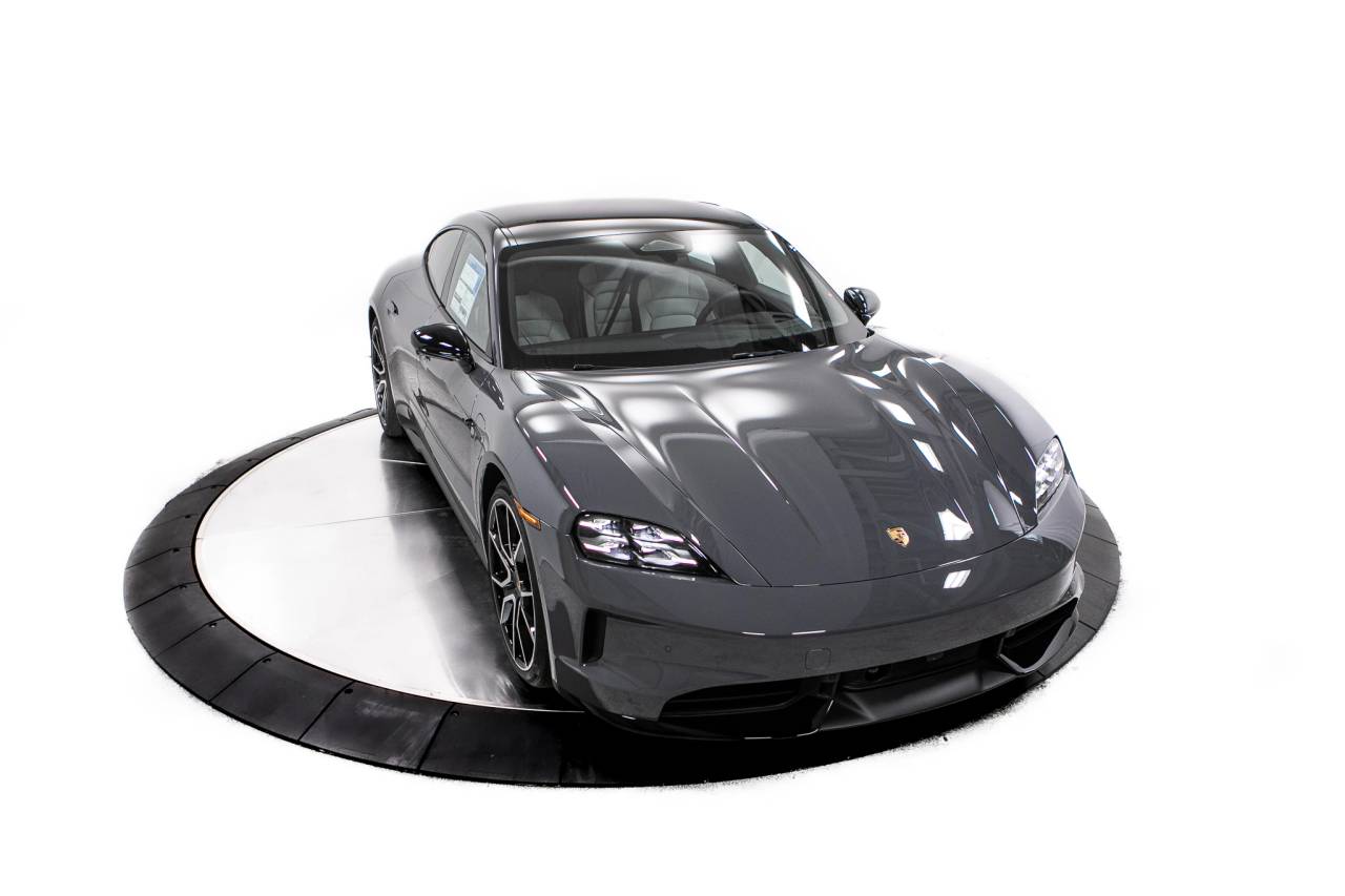 Thumbnail: 2026 Porsche Taycan - 19