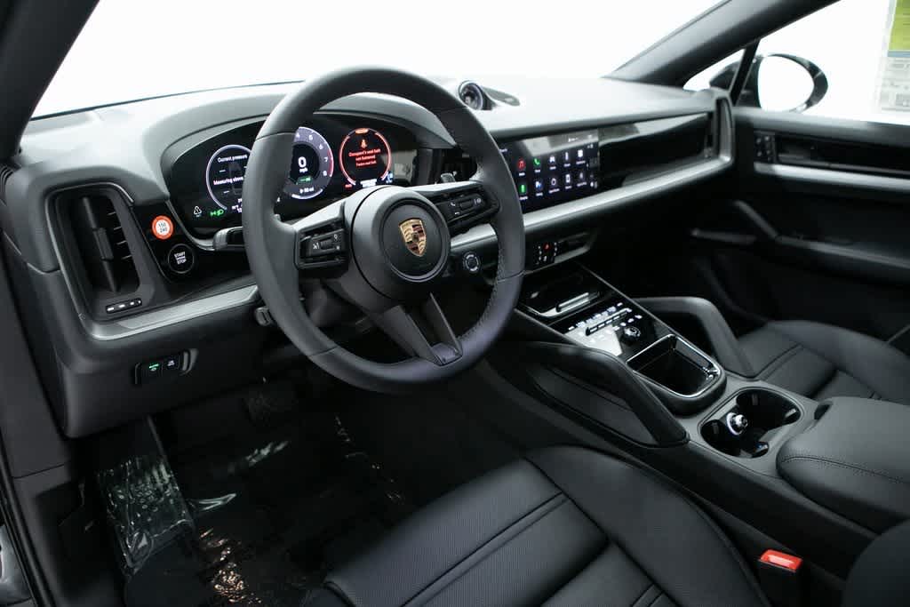 2025 Porsche Cayenne E-Hybrid Coupe photo 4