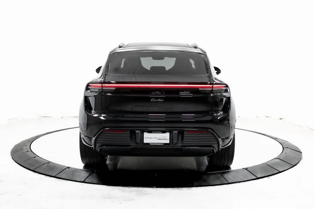 Thumbnail: 2025 Porsche Macan - 6