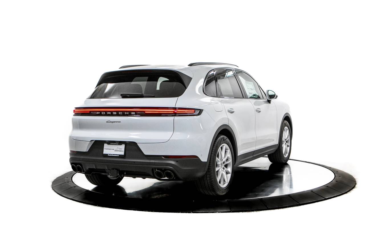Thumbnail: 2026 Porsche Cayenne - 7