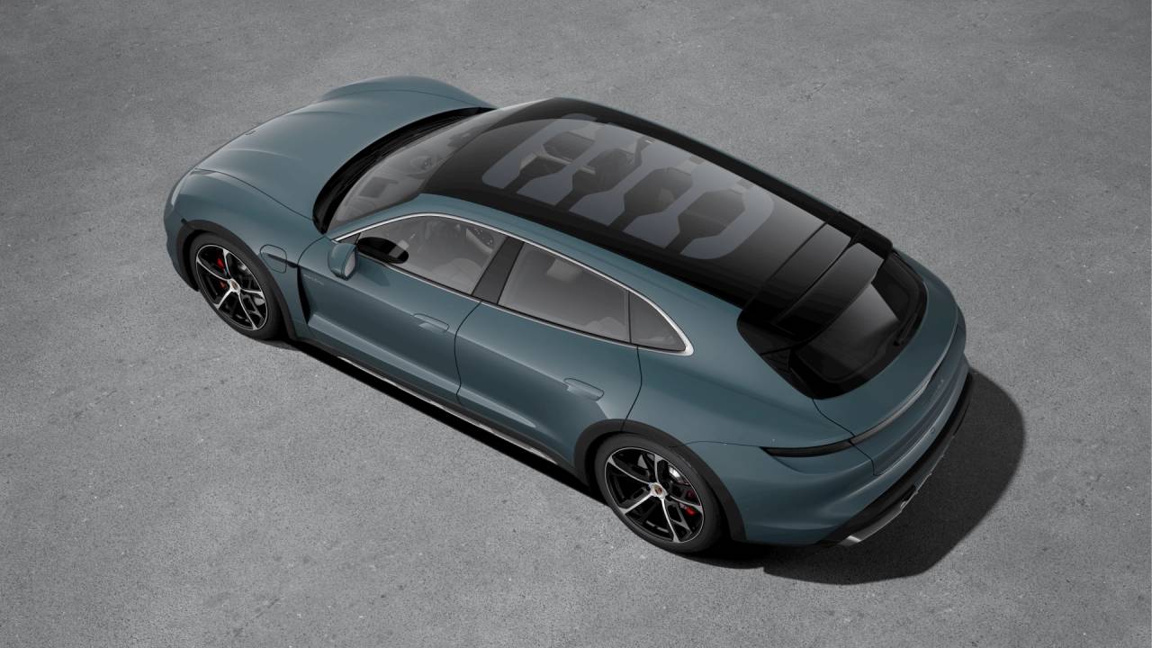 Thumbnail: 2026 Porsche Taycan - 4