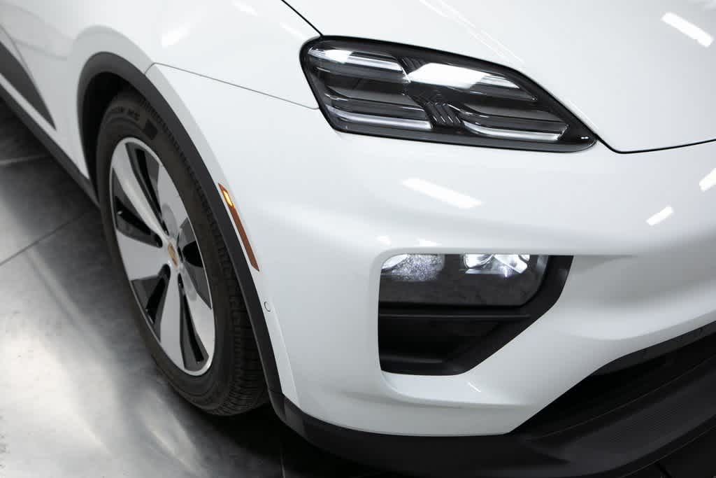 Thumbnail: 2025 Porsche Macan - 12