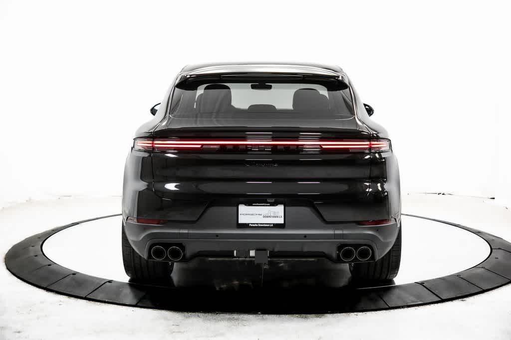 Thumbnail: 2025 Porsche  - 6
