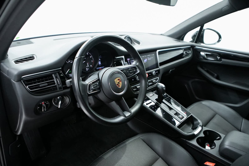 Certified 2024 Porsche Macan