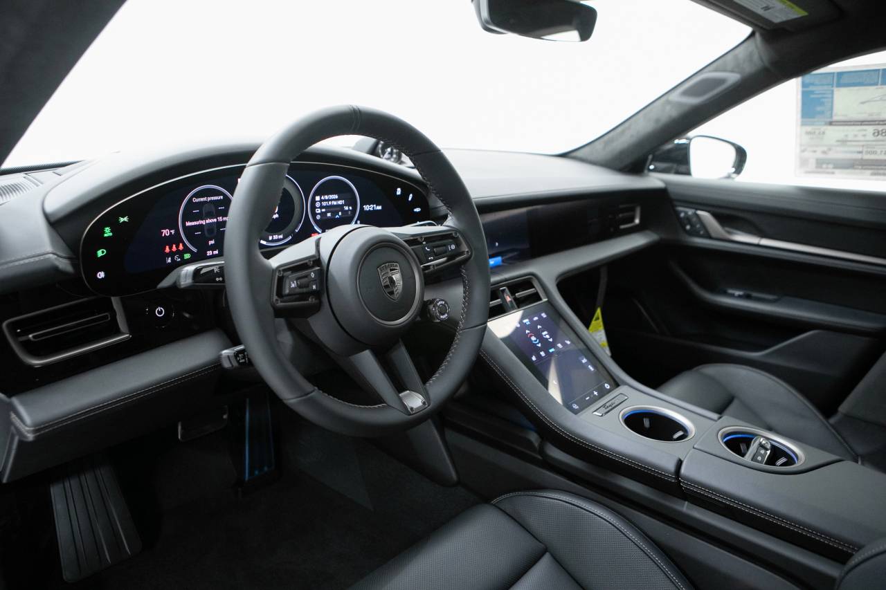 Thumbnail: 2026 Porsche Taycan - 4