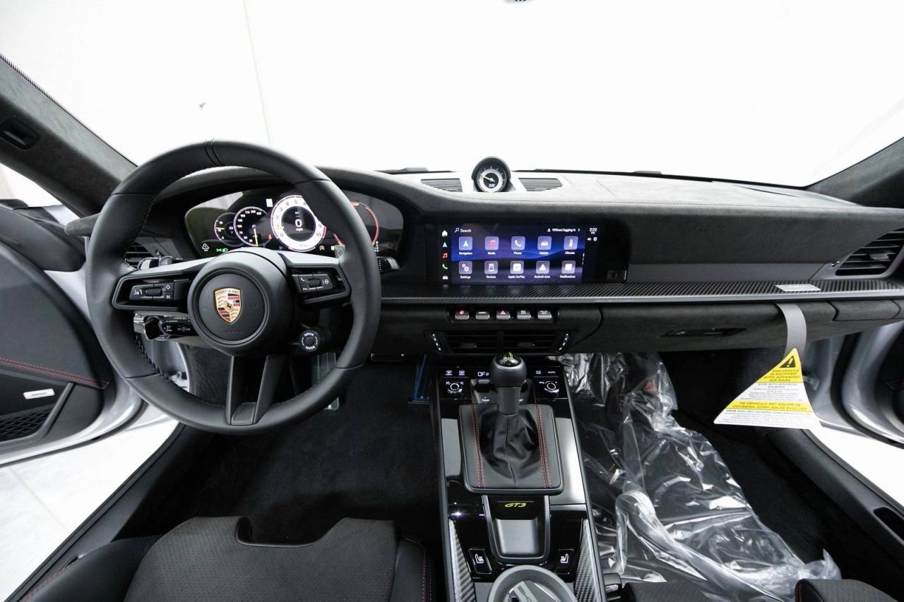 Thumbnail: 2026 Porsche 911 - 13