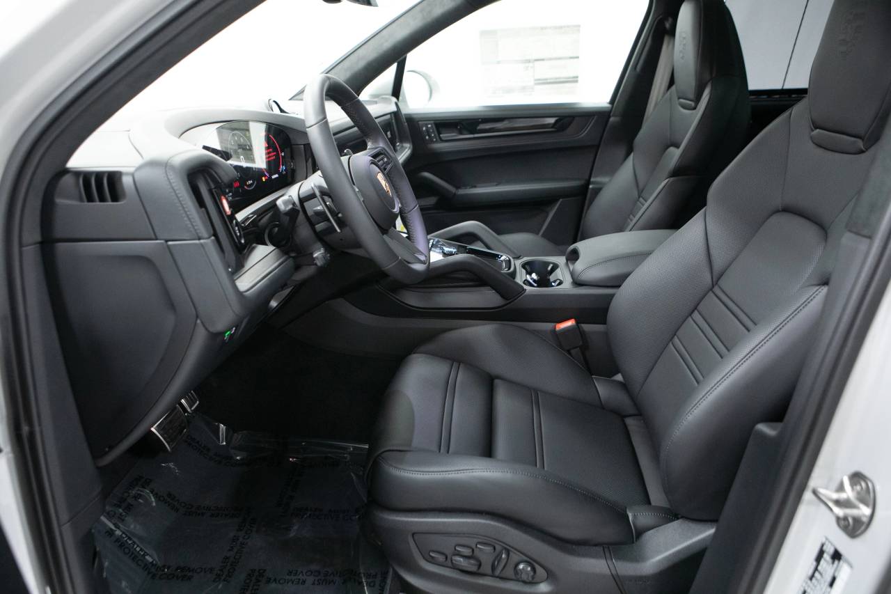 Thumbnail: 2026 Porsche Cayenne - 23