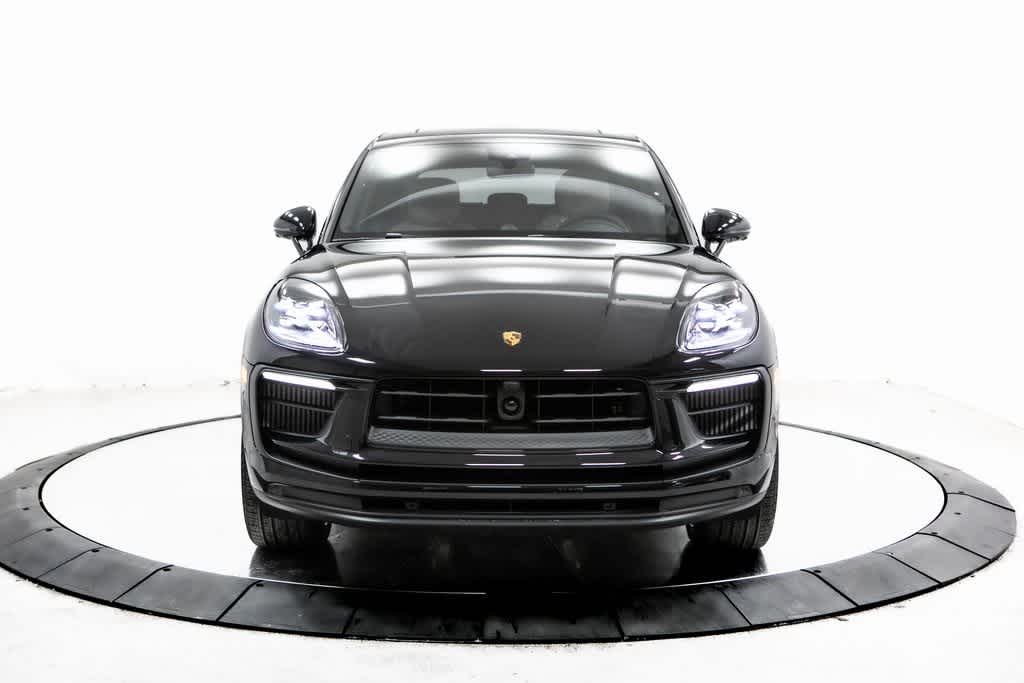 Thumbnail: 2025 Porsche Macan - 10