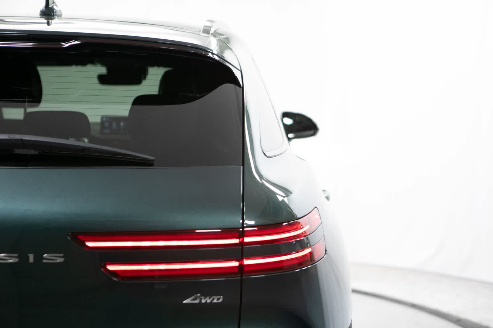 Thumbnail: 2023 Genesis GV70 - 20