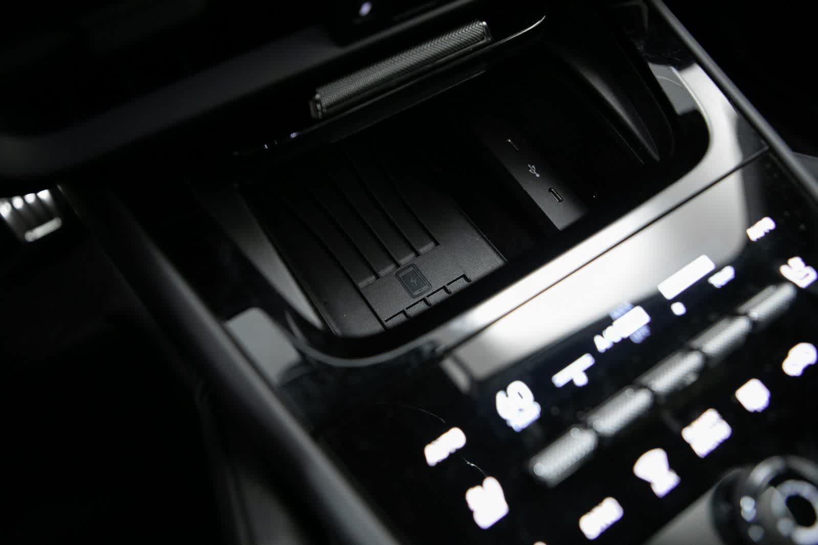 Thumbnail: 2025 Porsche Cayenne - 23