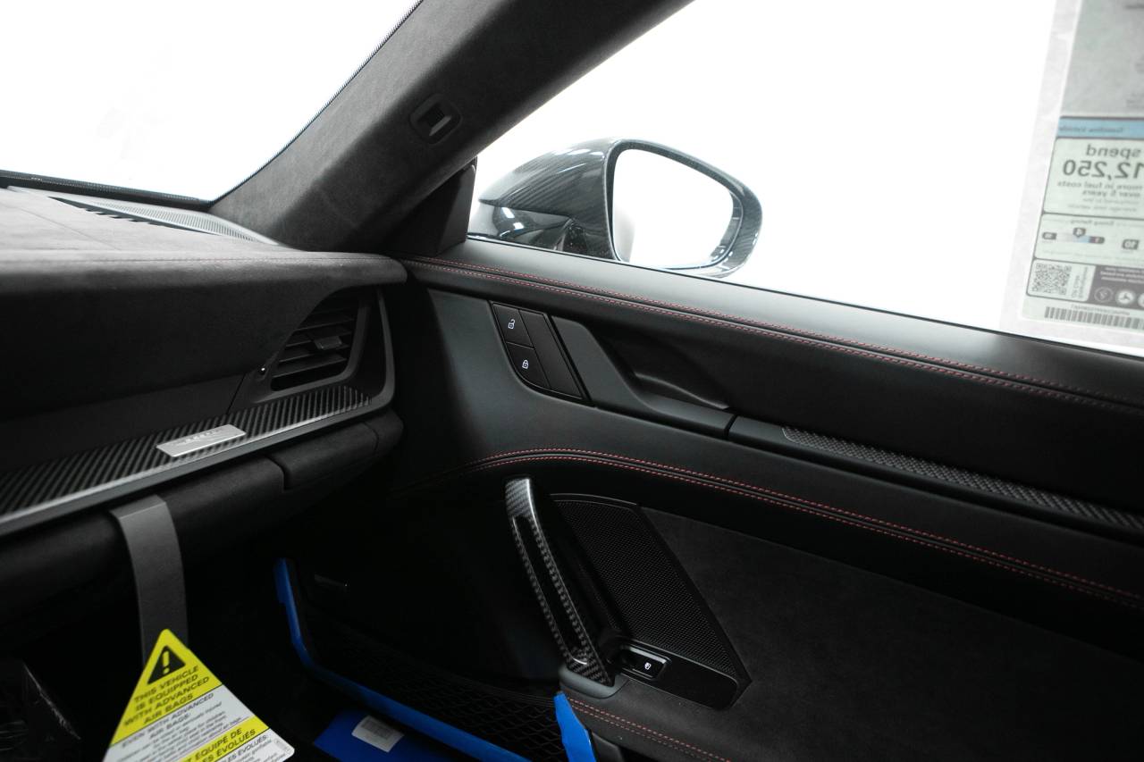 Thumbnail: 2026 Porsche 911 - 30