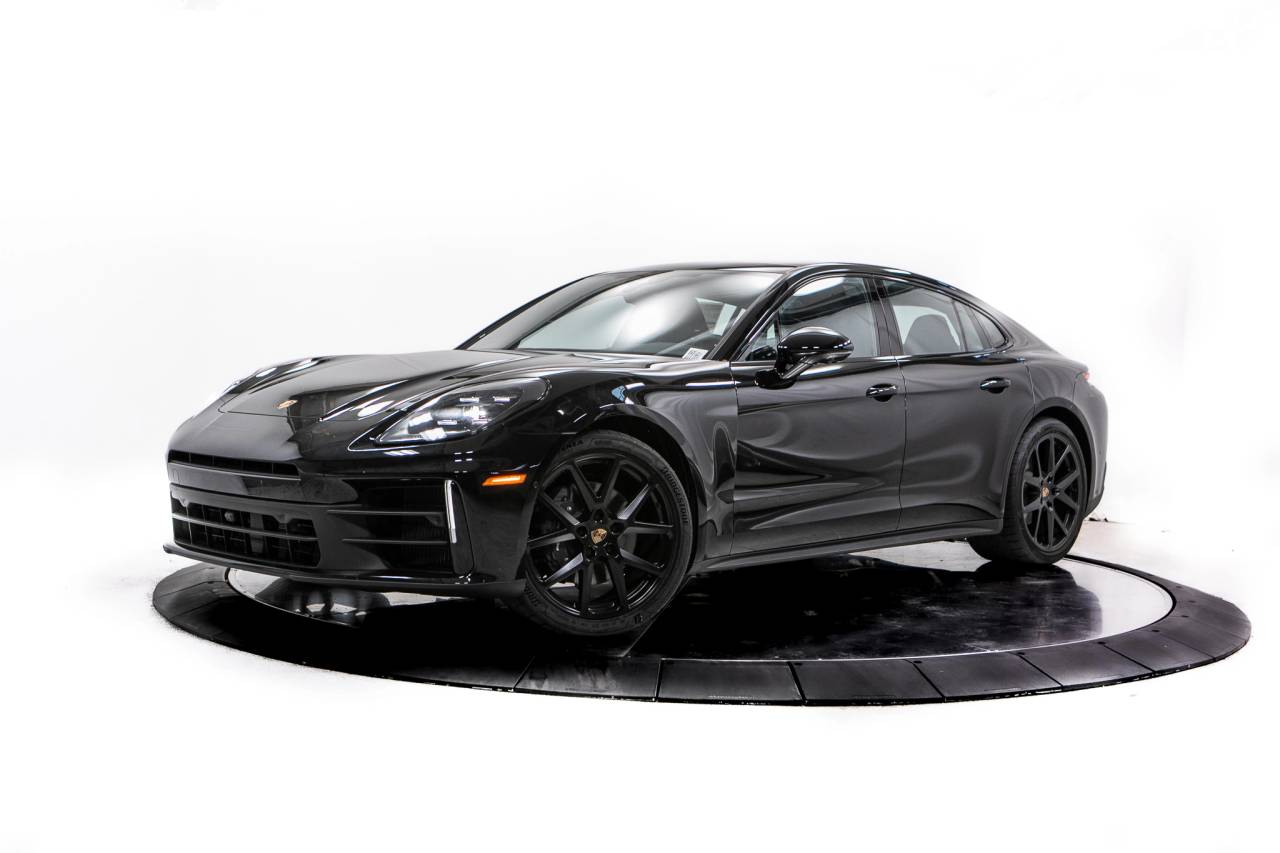 2025 Porsche Panamera Base