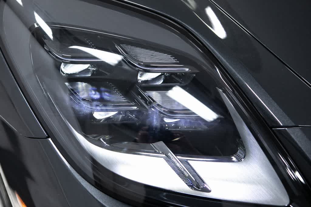 Thumbnail: 2025 Porsche Panamera - 18