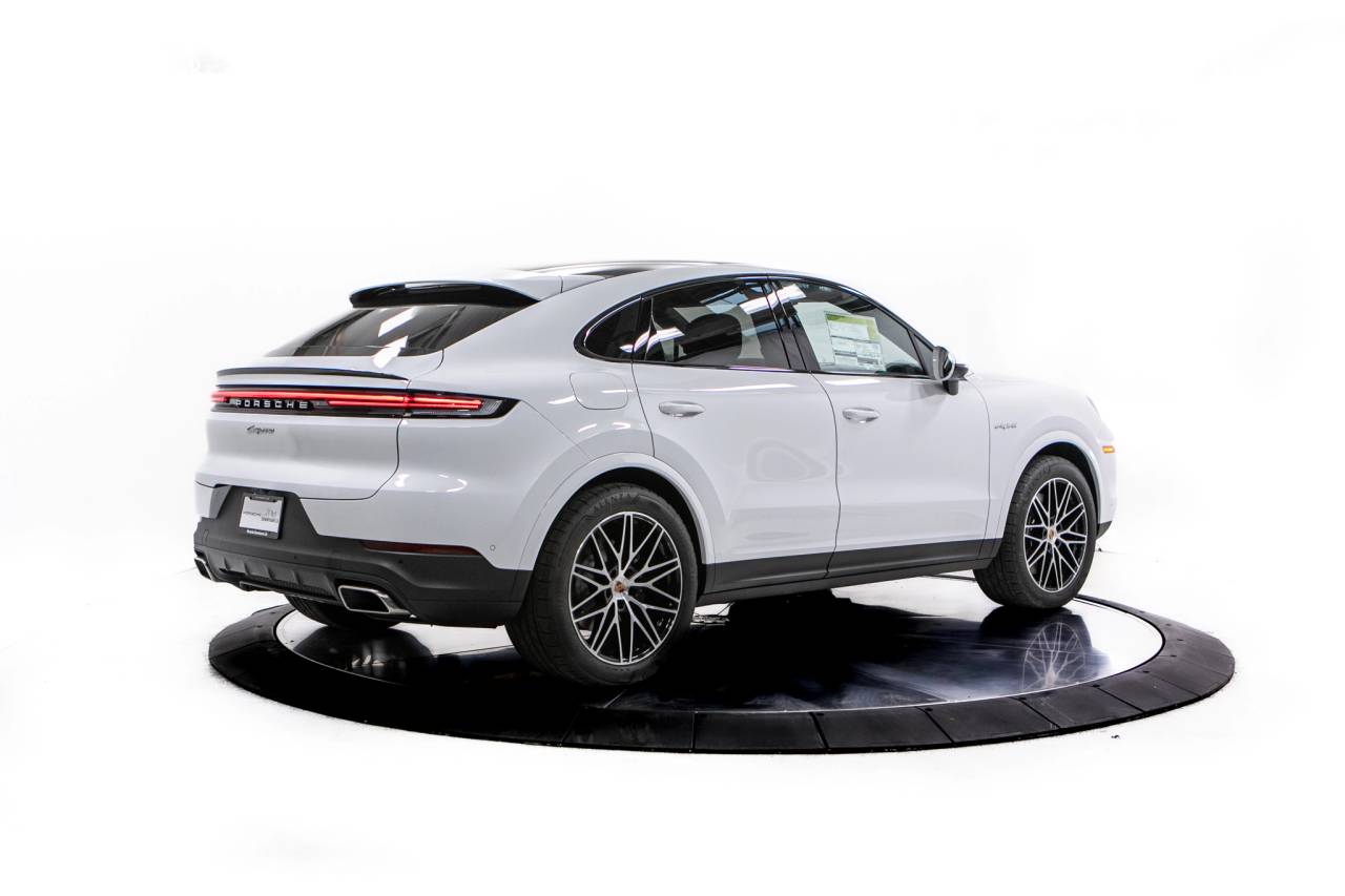 Thumbnail: 2026 Porsche  - 7