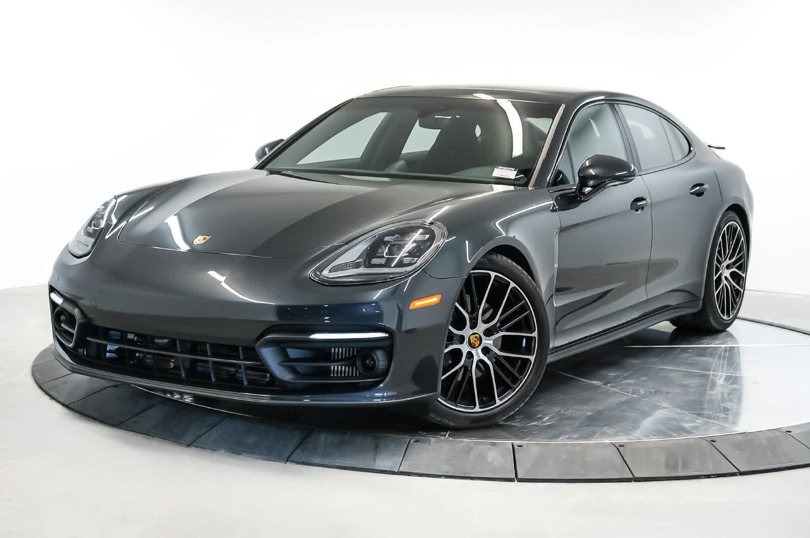 2023 Porsche Panamera