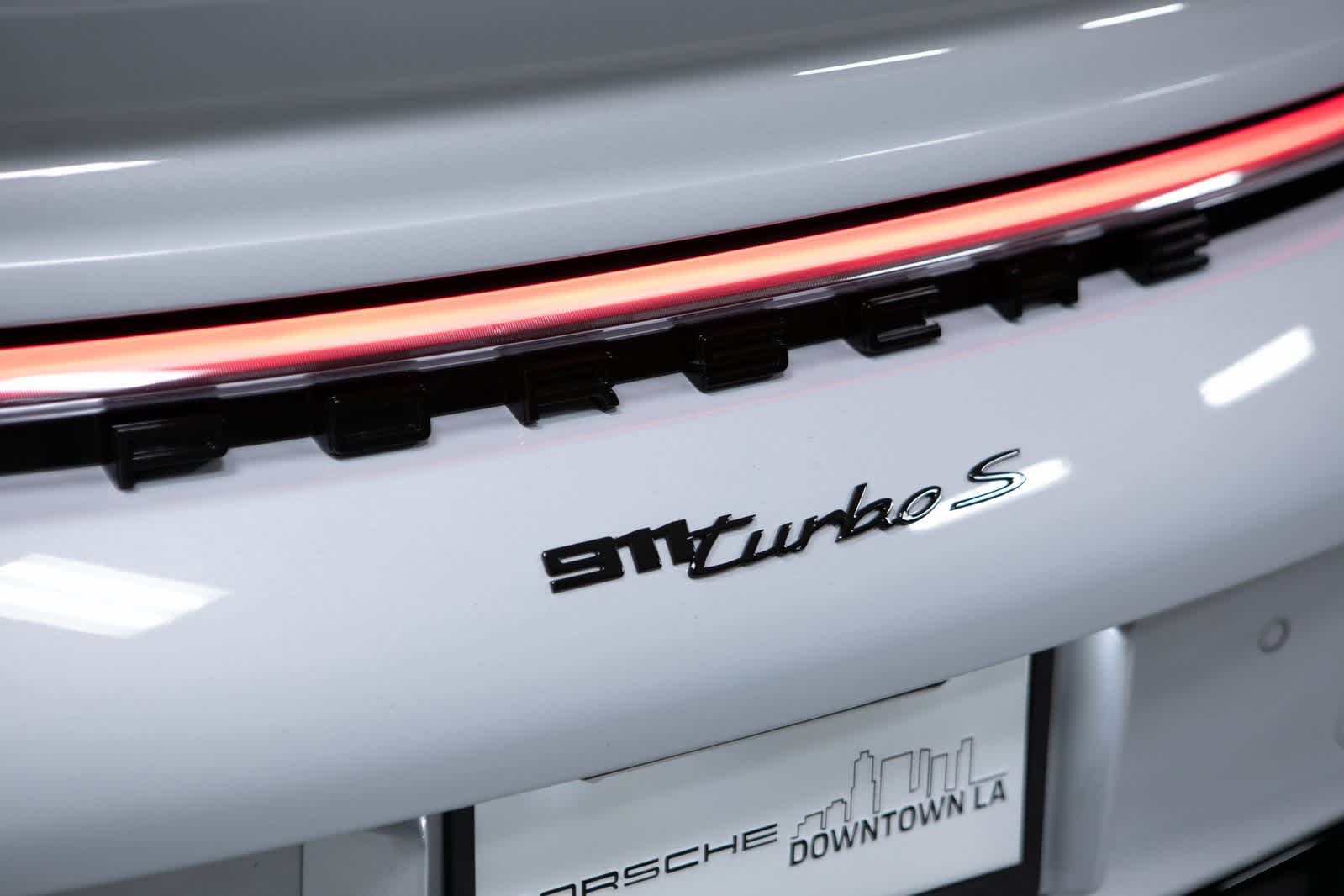 Thumbnail: 2025 Porsche 911 - 33
