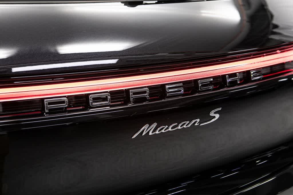 2024 Porsche Macan S 4