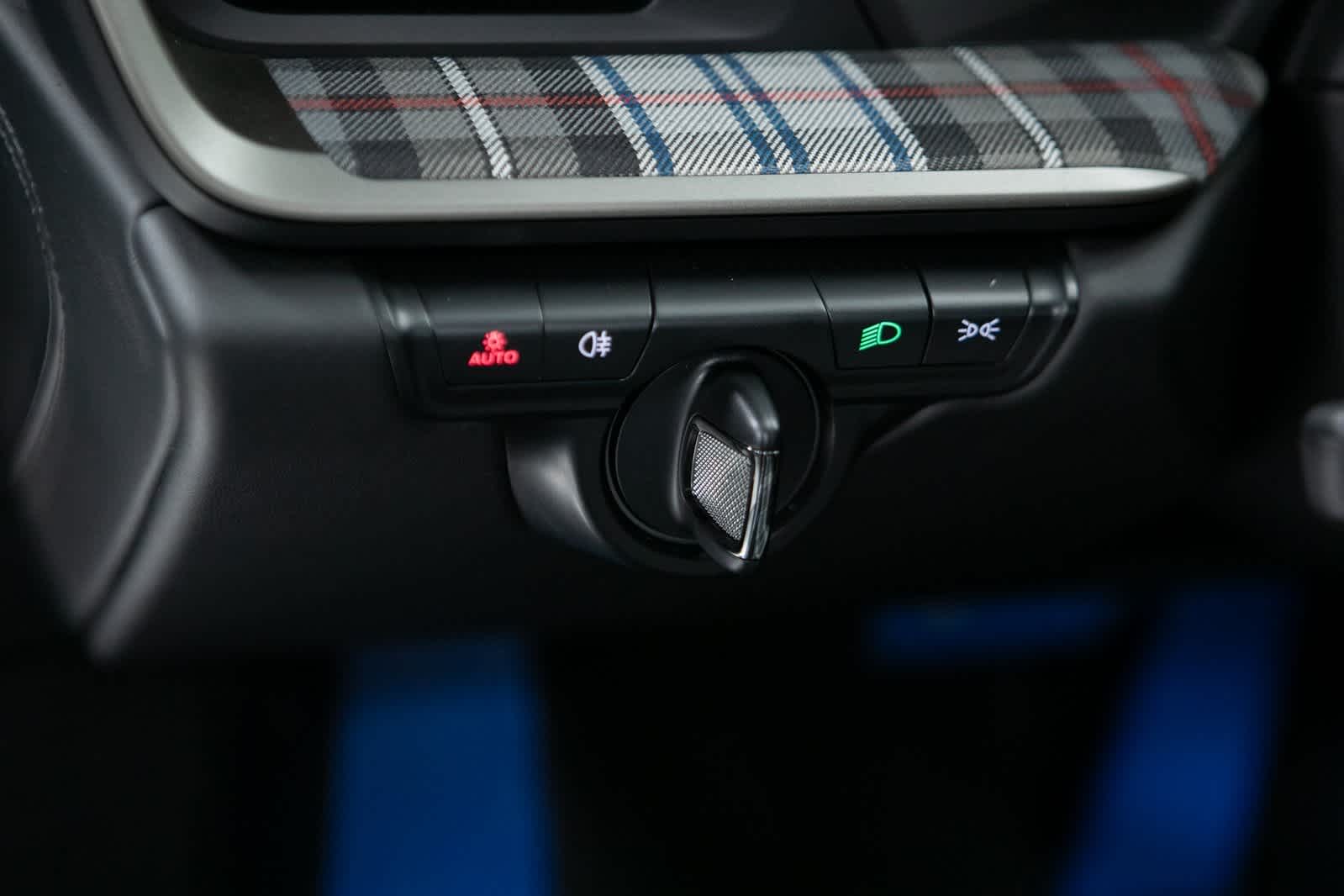 Thumbnail: 2025 Porsche 911 - 20