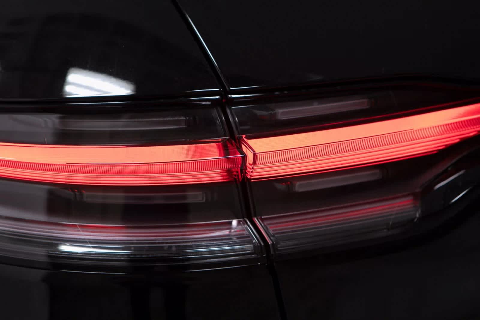 Thumbnail: 2025 Porsche Macan - 35