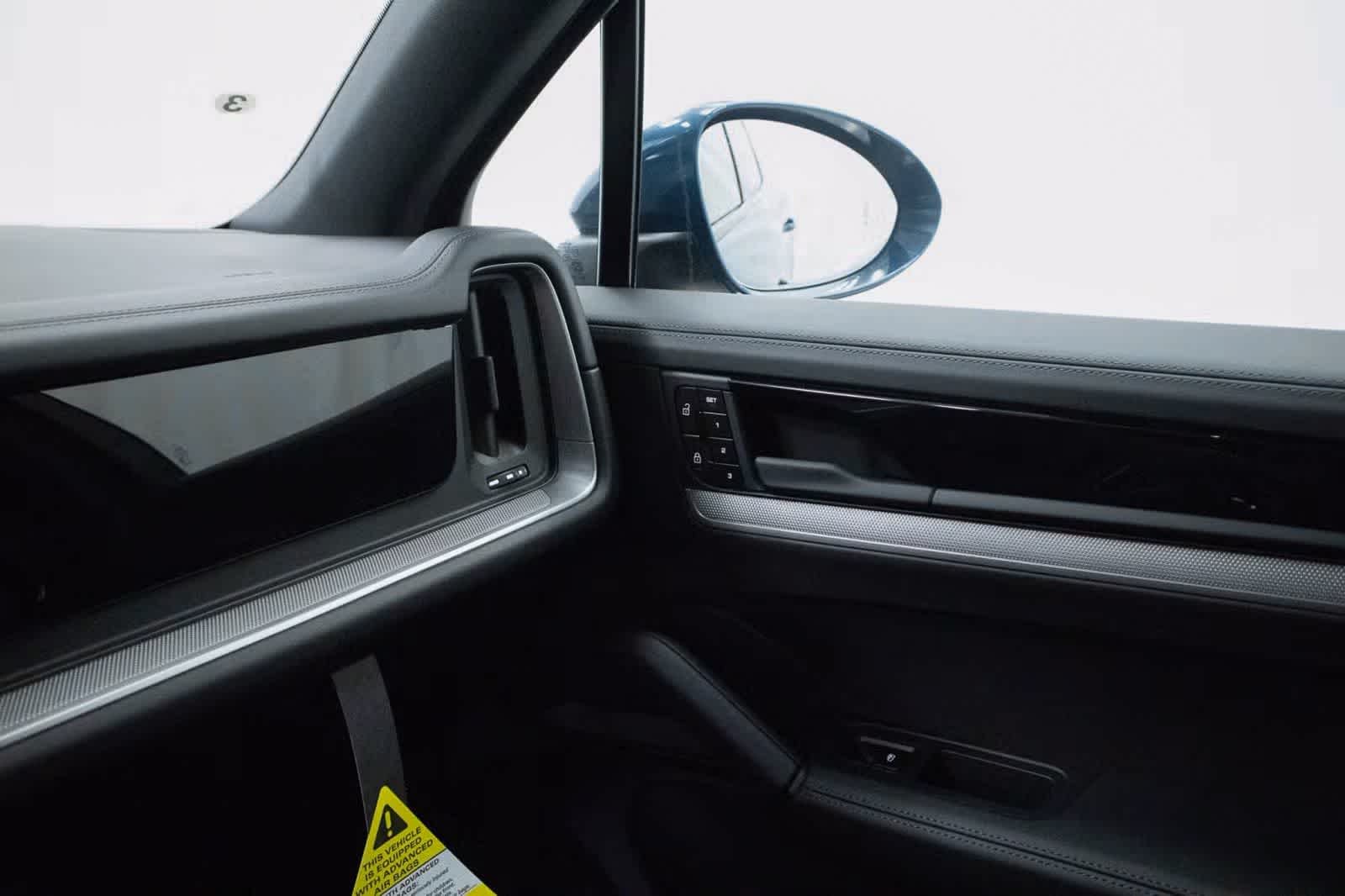 Thumbnail: 2025 Porsche Cayenne - 33