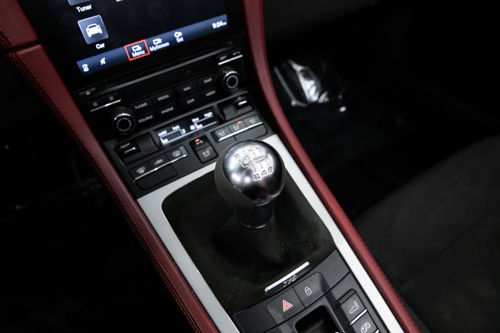 Thumbnail: 2022 Porsche  - 19