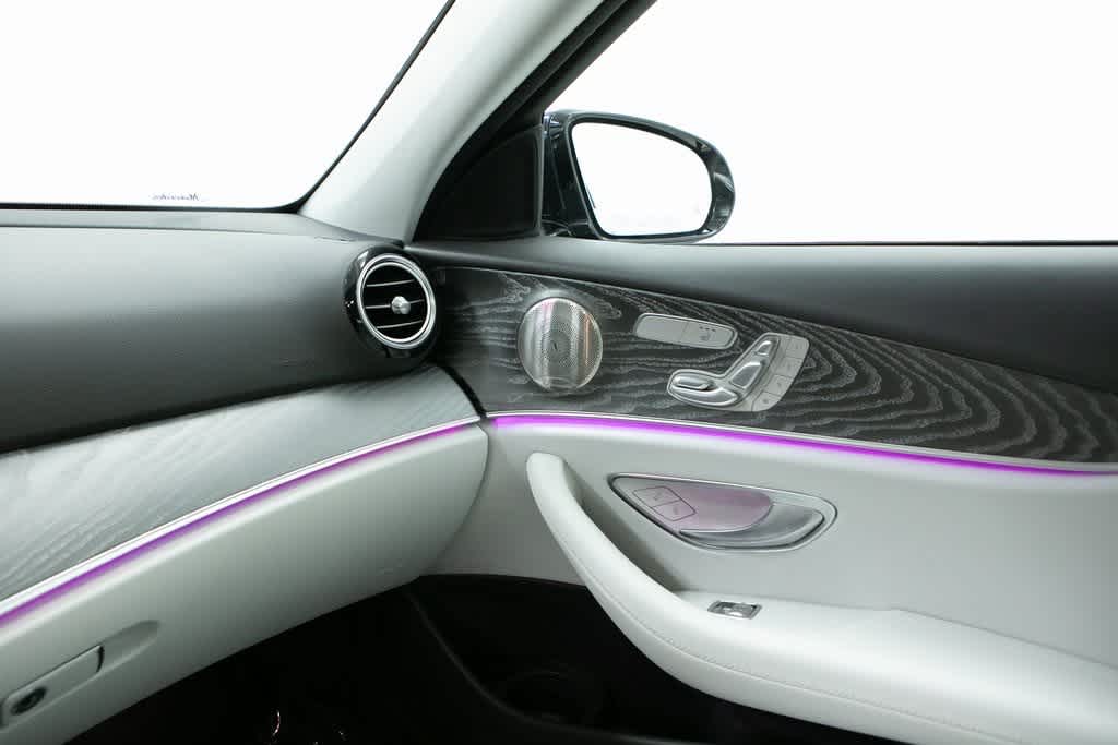 Thumbnail: 2022 Mercedes-Benz E-Class - 26