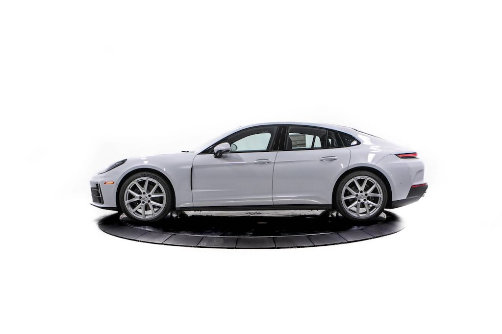 New 2026 Porsche Panamera Sedan