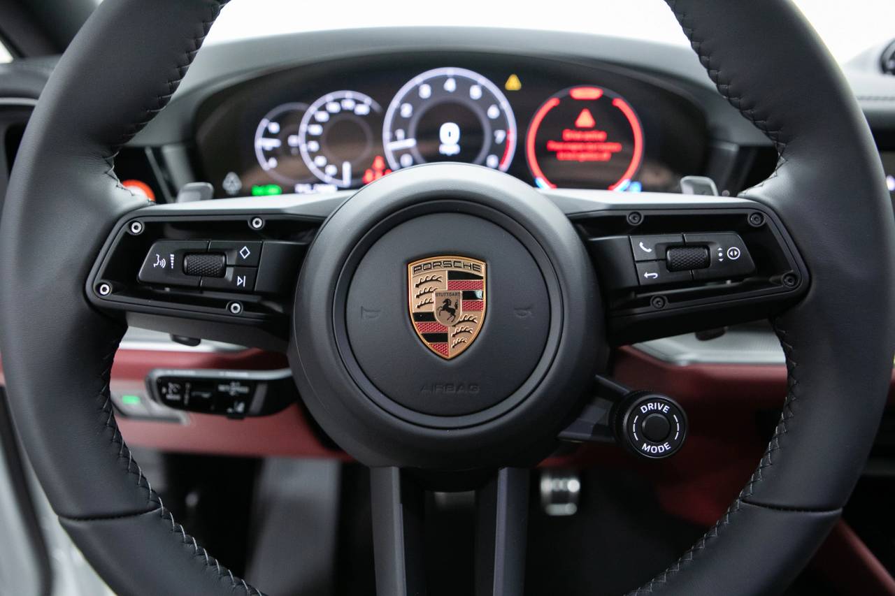 Thumbnail: 2026 Porsche  - 21