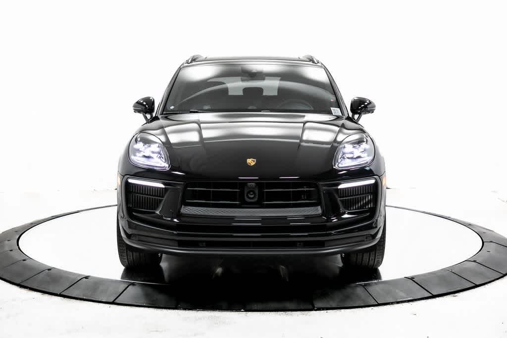 Thumbnail: 2025 Porsche Macan - 10