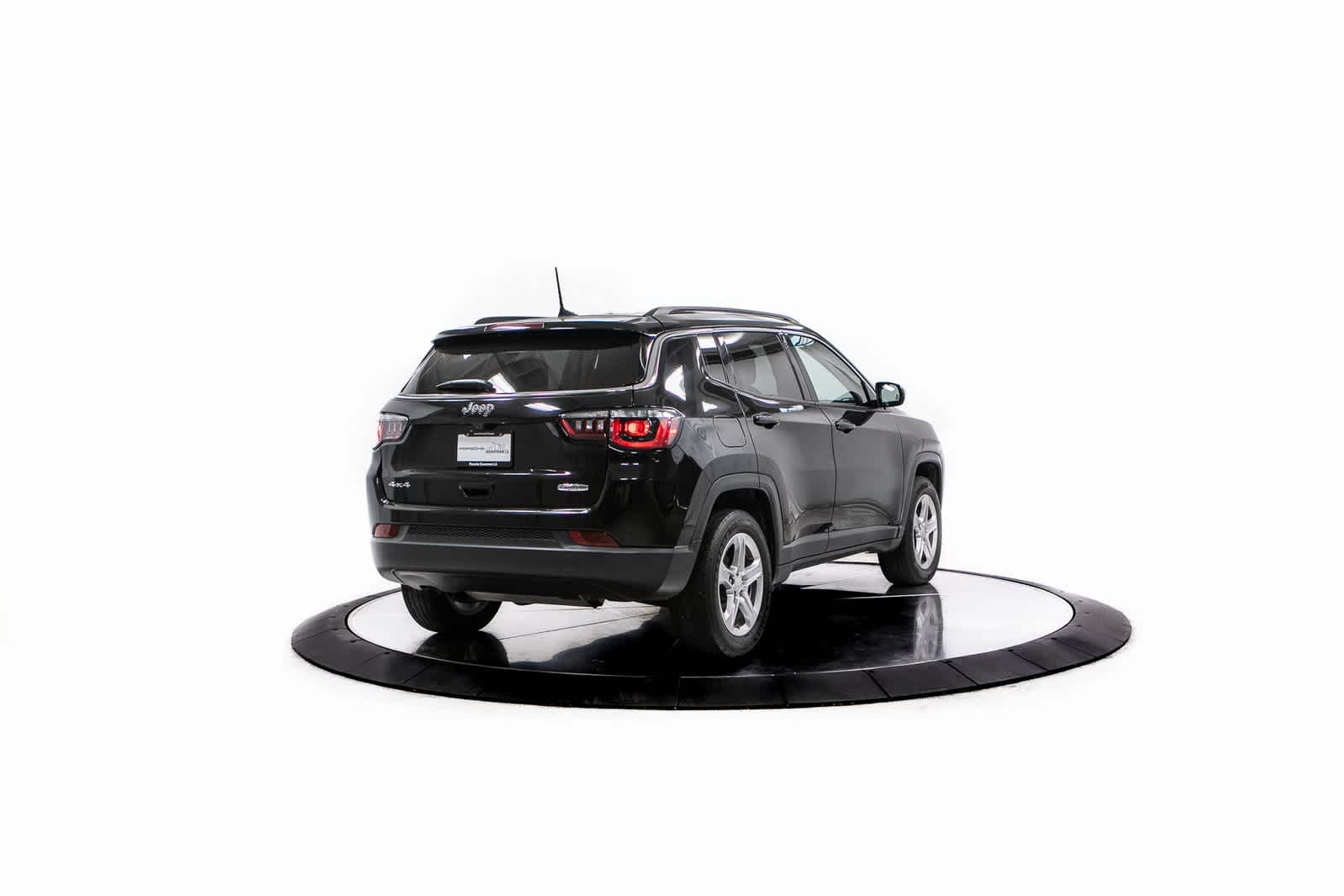 Thumbnail: 2023 Jeep Compass - 7