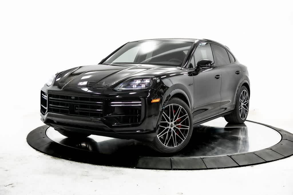 Thumbnail: 2025 Porsche  - 1