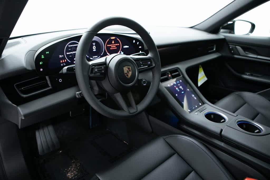 Thumbnail: 2025 Porsche Taycan - 4