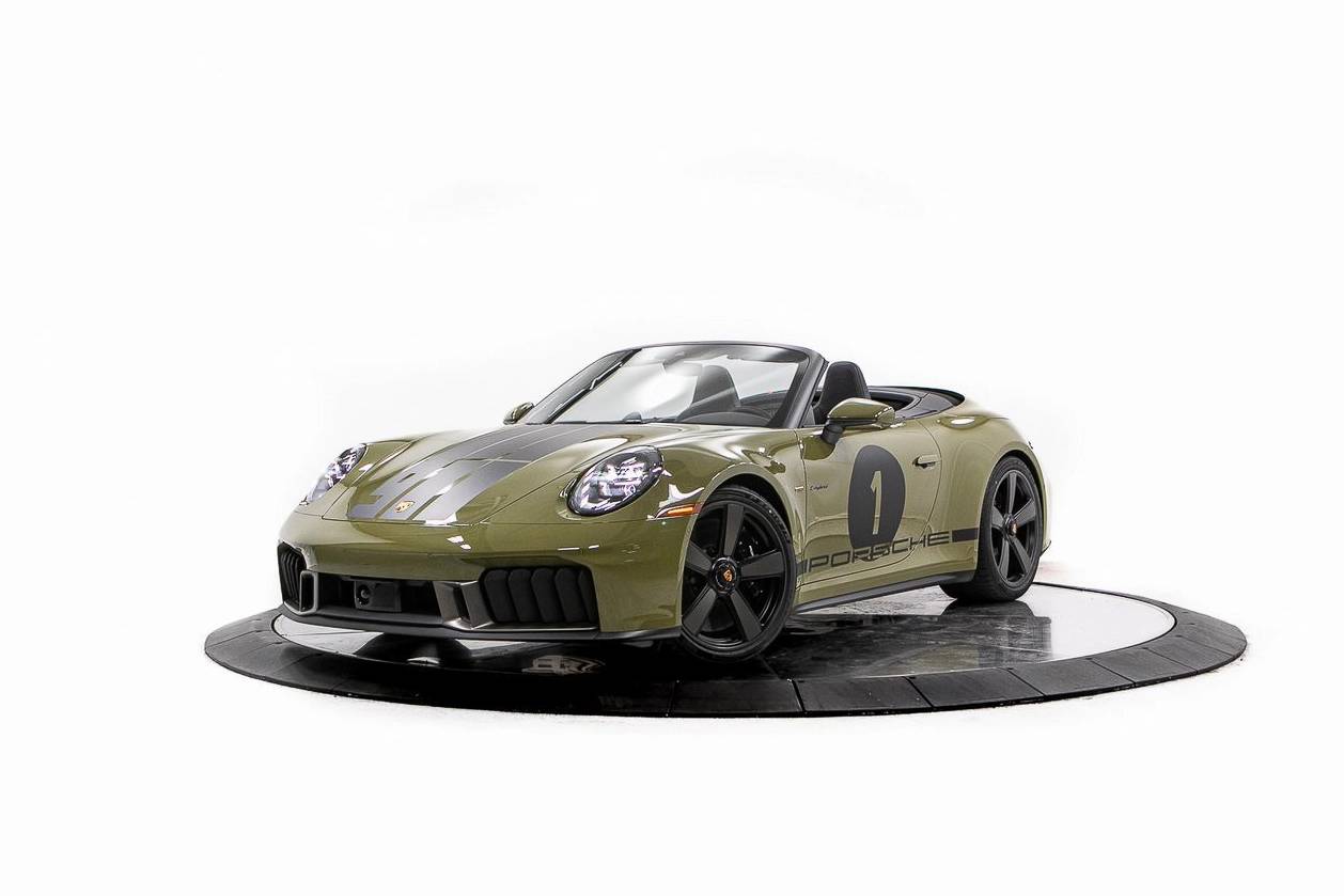 Thumbnail: 2026 Porsche 911 - 1