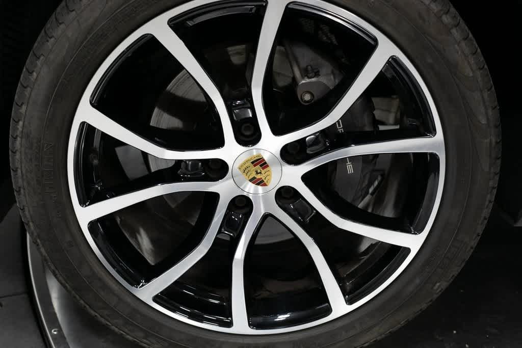 Thumbnail: 2022 Porsche Cayenne - 11