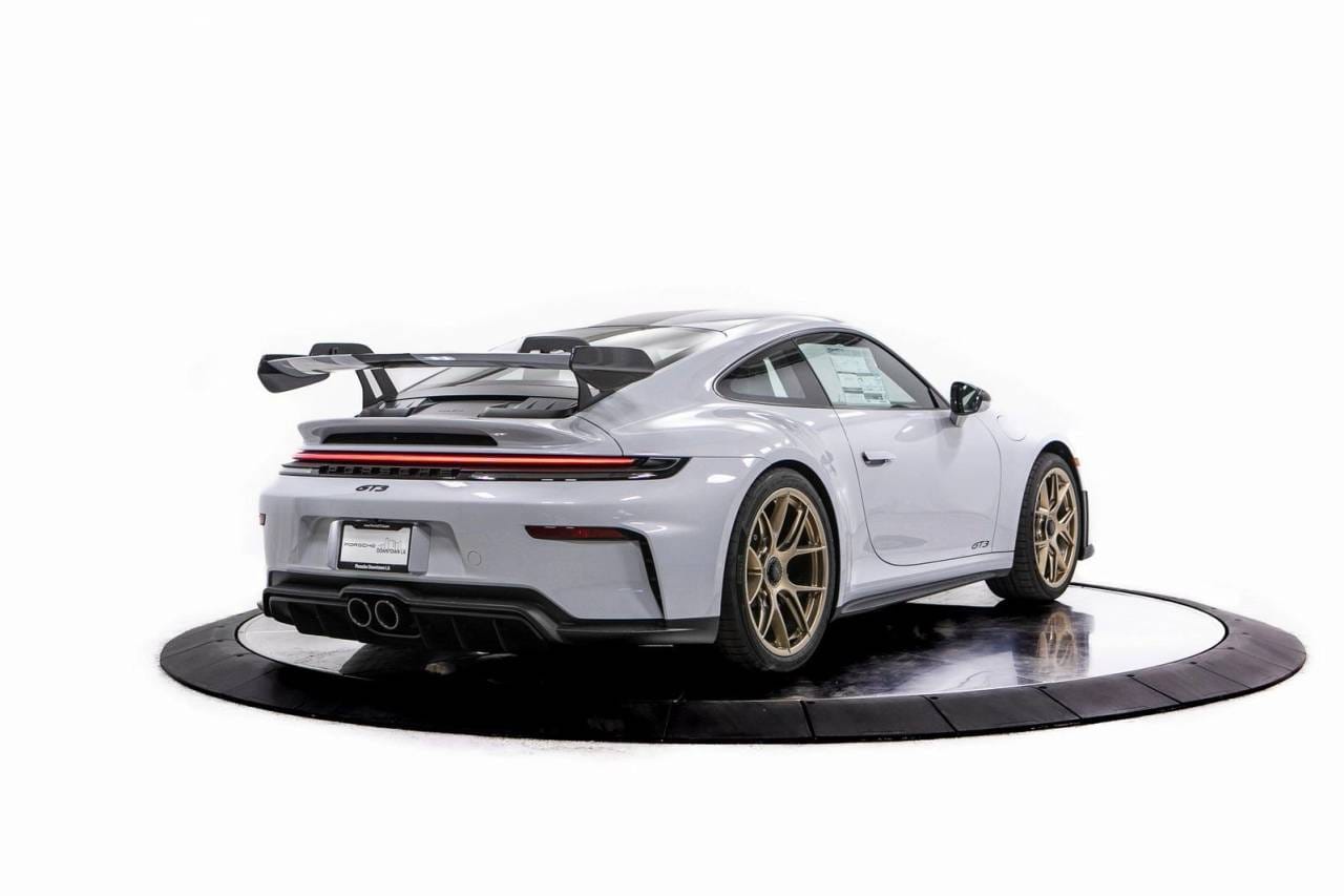 Thumbnail: 2026 Porsche 911 - 7