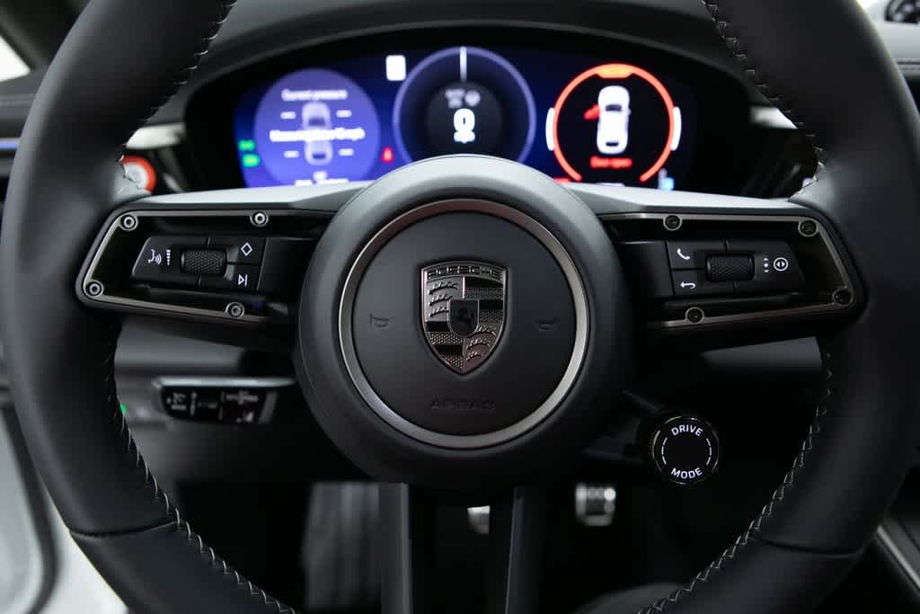 Thumbnail: 2025 Porsche Macan - 14