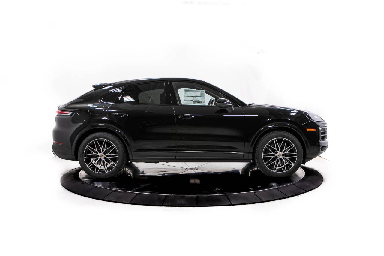 Thumbnail: 2026 Porsche  - 8