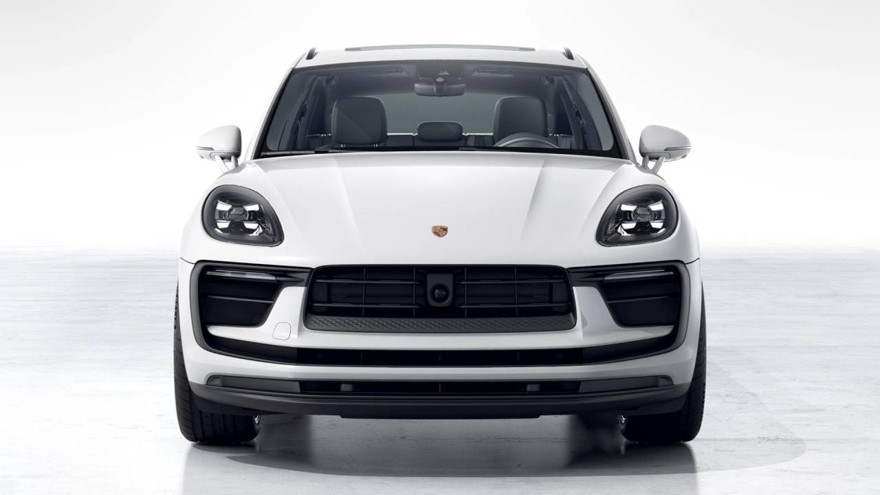 Thumbnail: 2026 Porsche Macan - 8