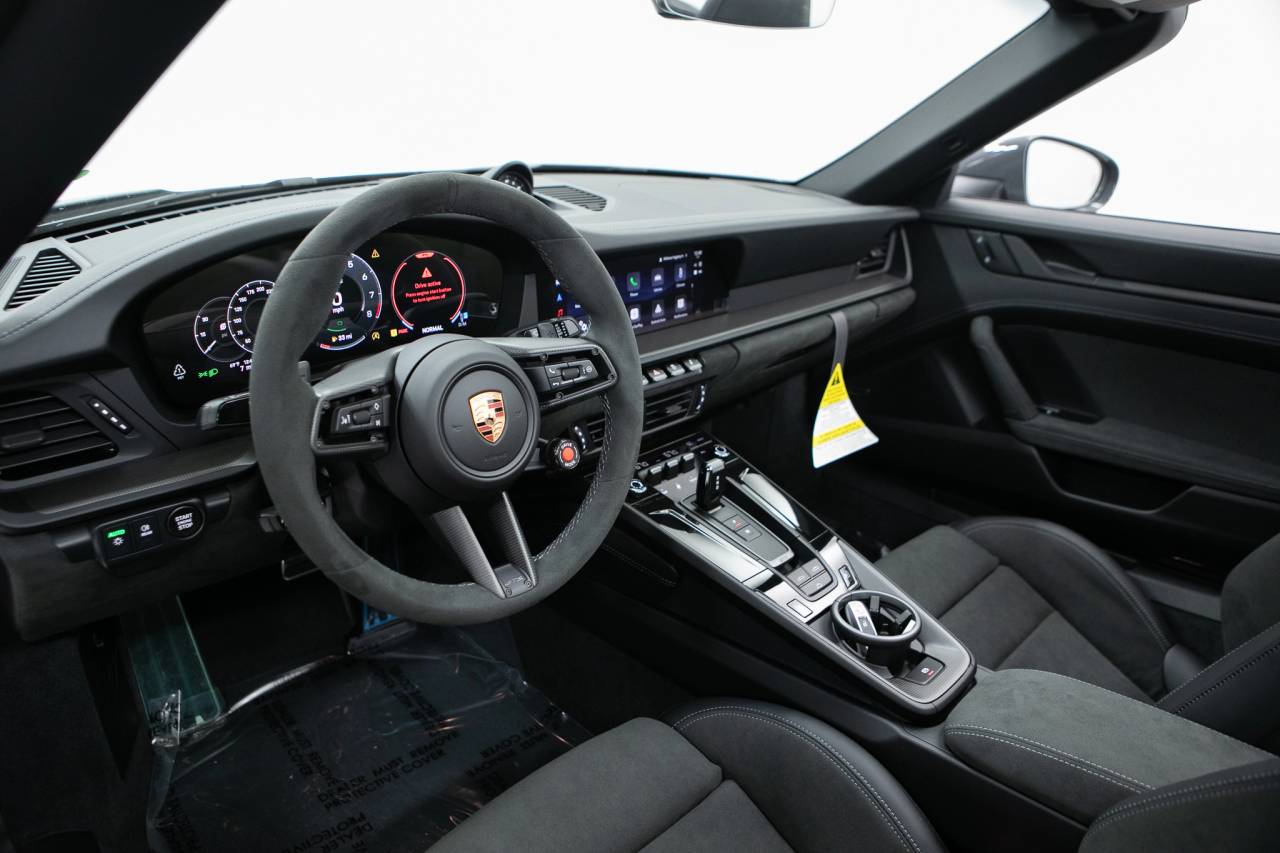 Thumbnail: 2026 Porsche 911 - 4