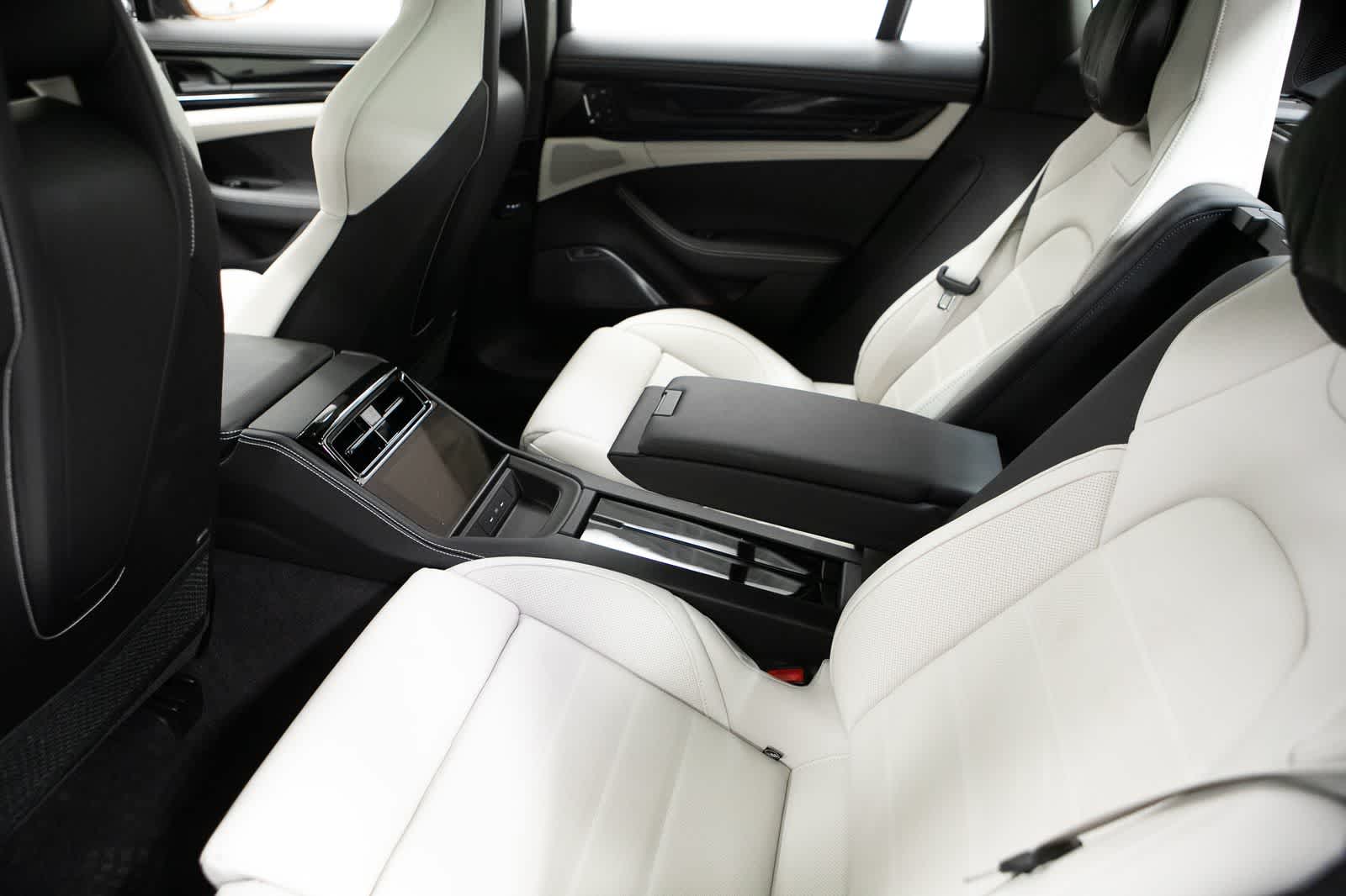 Thumbnail: 2025 Porsche Panamera - 37