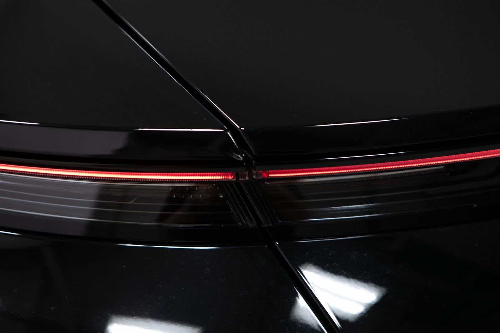 Thumbnail: 2022 Porsche Taycan - 35