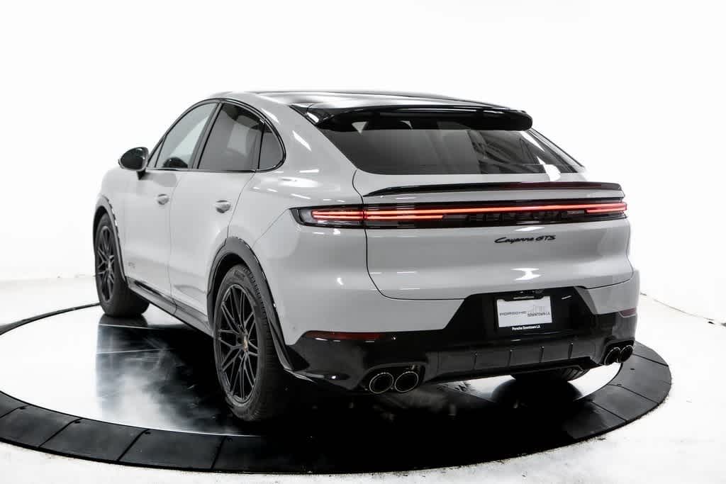 Thumbnail: 2025 Porsche  - 3