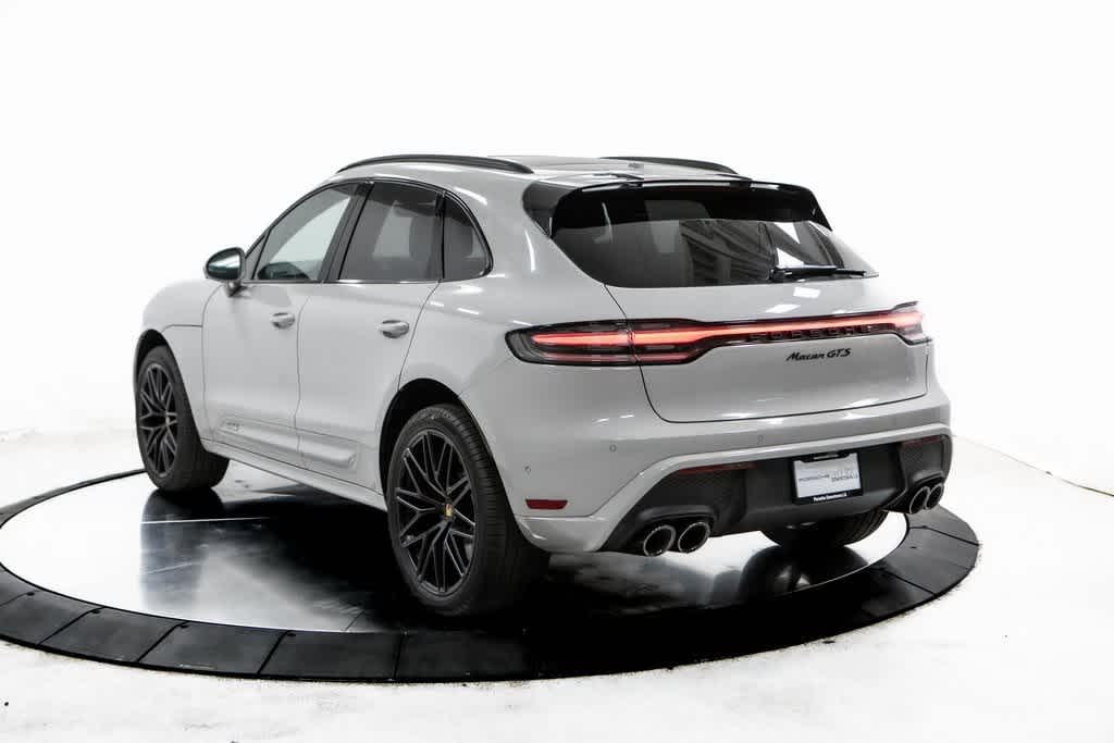 Thumbnail: 2025 Porsche Macan - 3
