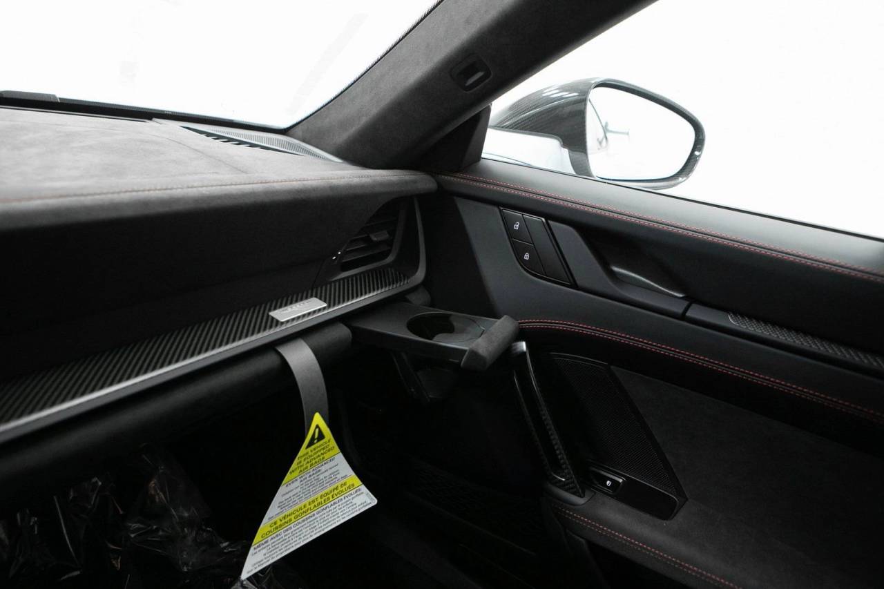 Thumbnail: 2026 Porsche 911 - 26