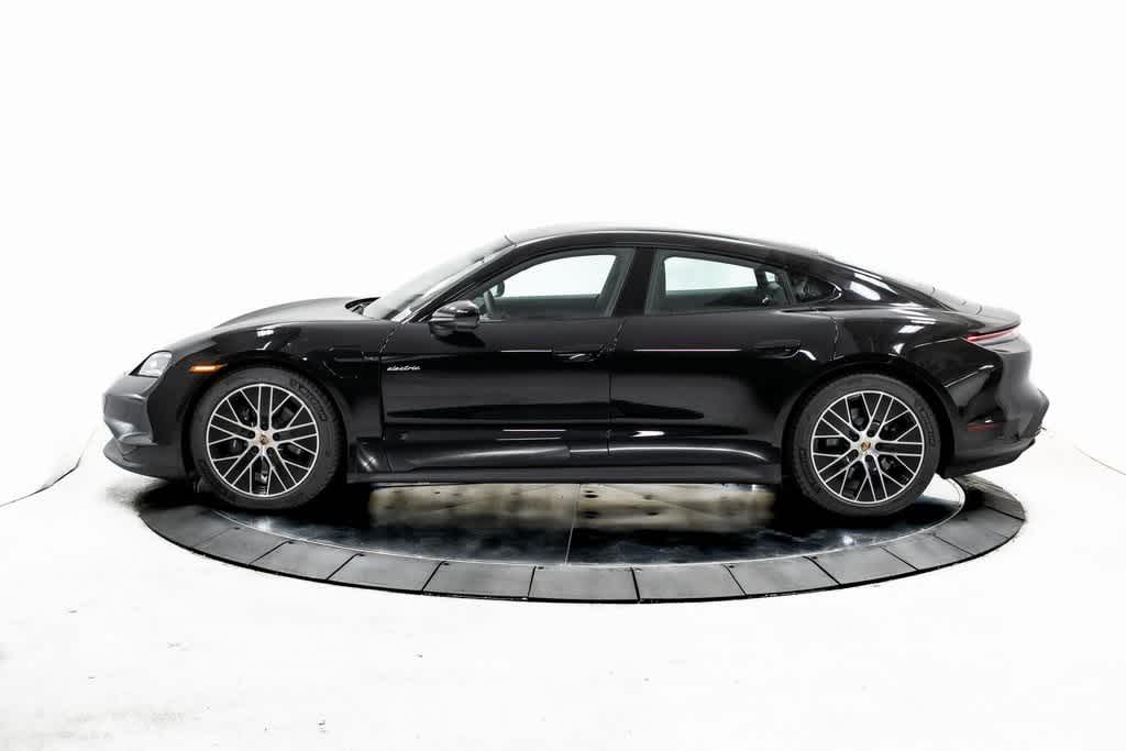 Thumbnail: 2025 Porsche Taycan - 2