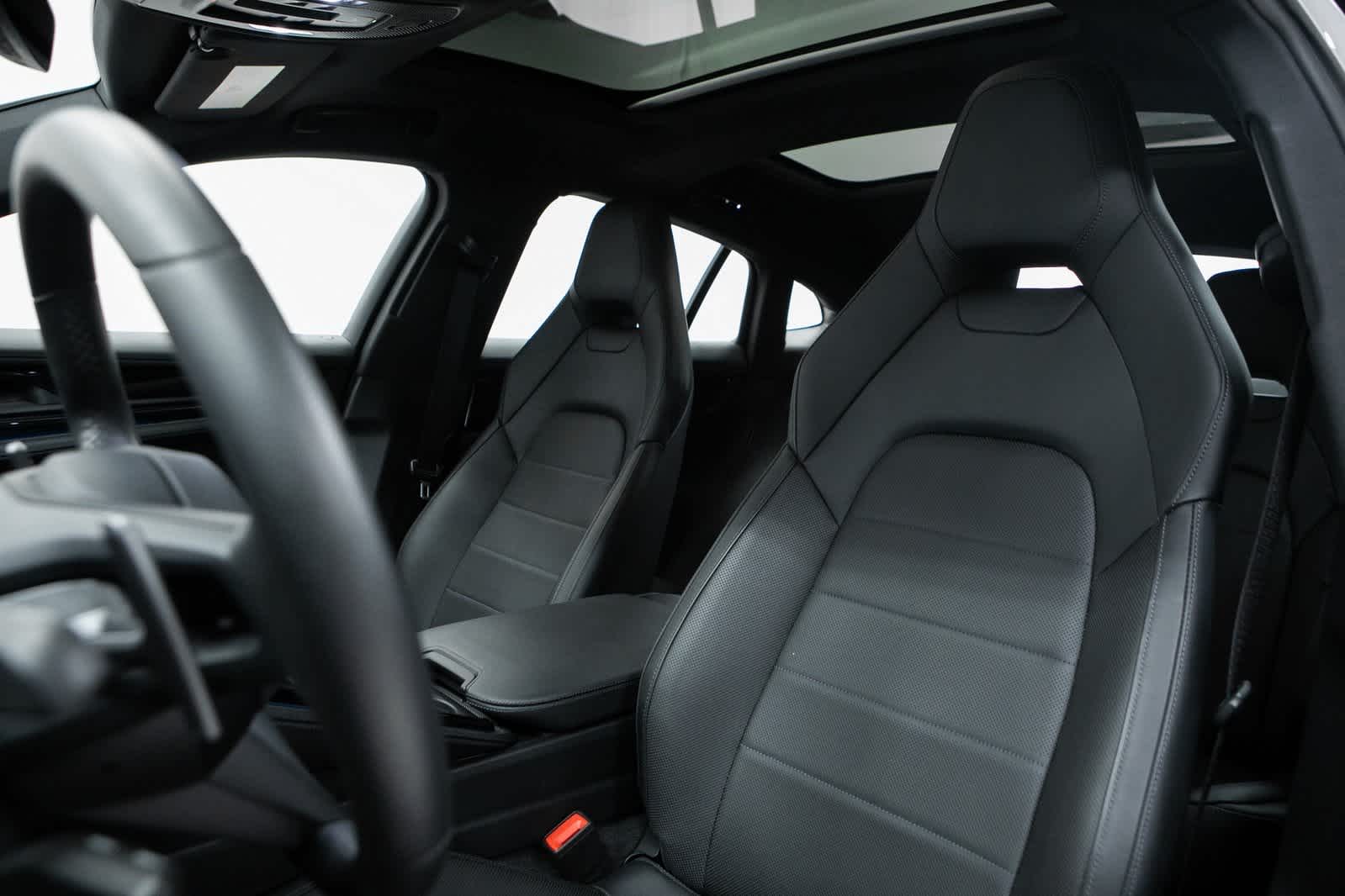 Thumbnail: 2025 Porsche Panamera - 5