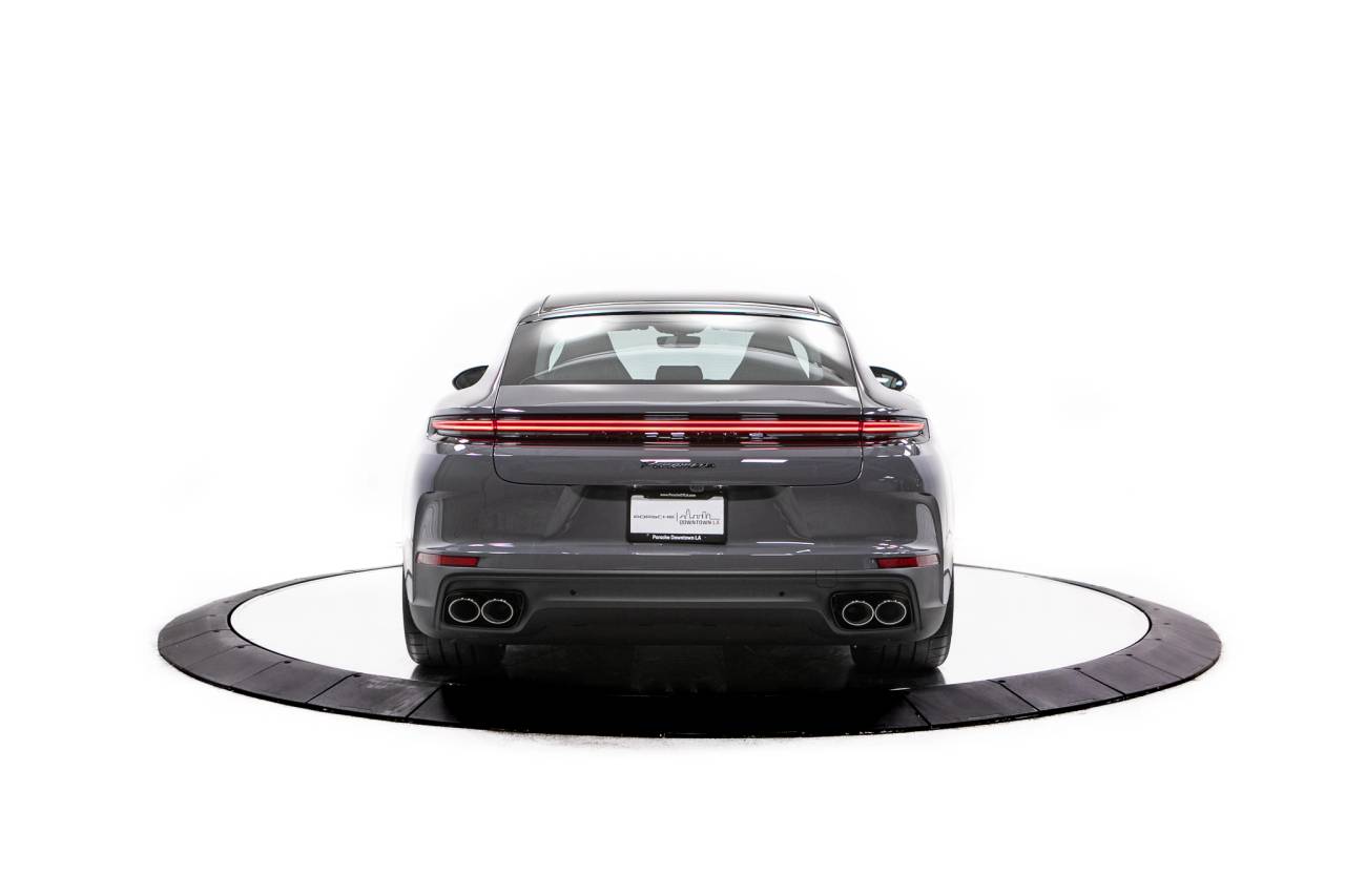 Thumbnail: 2026 Porsche Panamera - 6