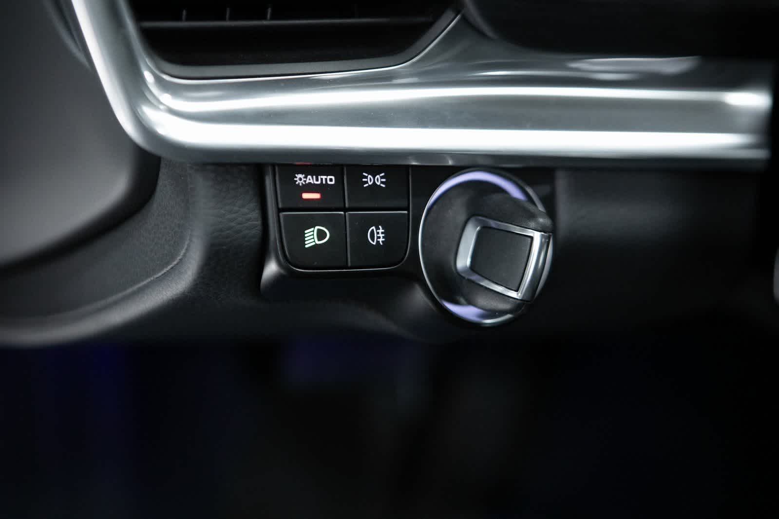 Thumbnail: 2023 Porsche Panamera - 20