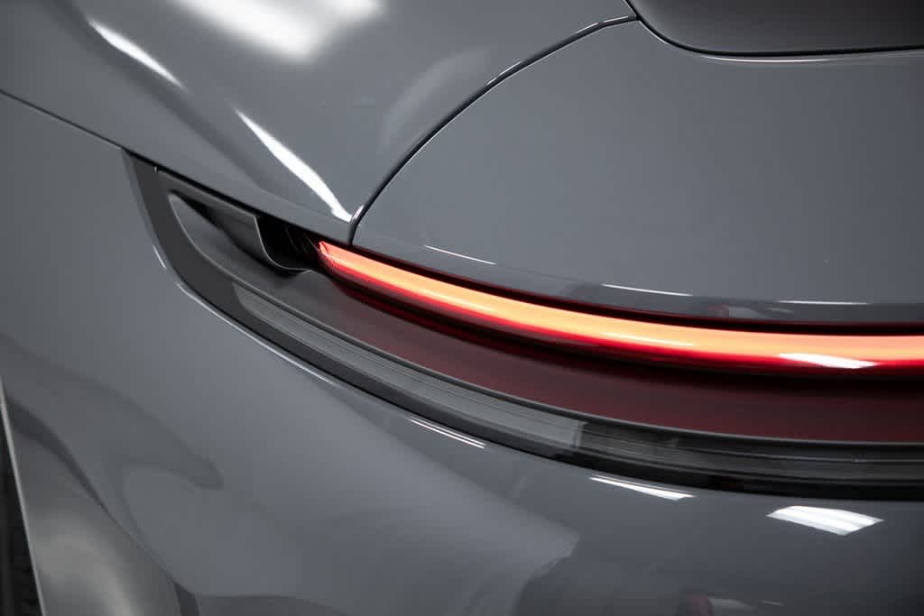 Thumbnail: 2025 Porsche 911 - 32